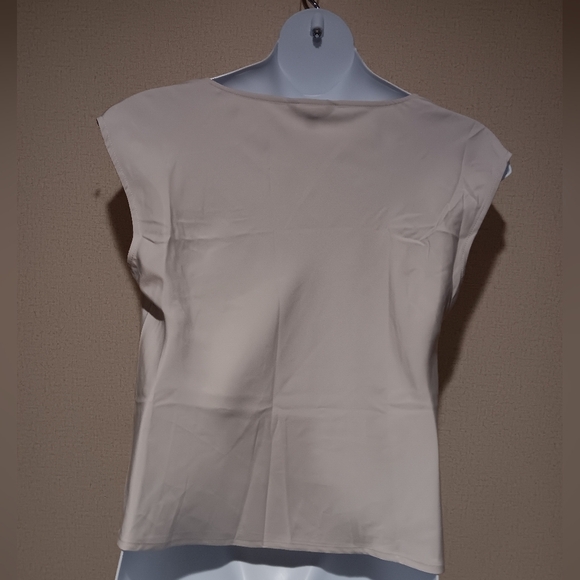 Banana Republic Cream Blouse Size M New - Picture 2 of 4